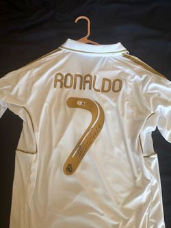 Cristiano Ronaldo signed jersey