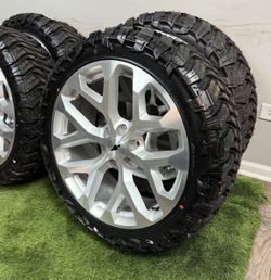 BRAND NEW 22 inch snow flake wheels wrapped in atturo mts 285/45R22