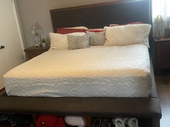 Solid Oak King Bedroom Set- 5 pieces
