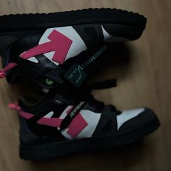 Off-White Sponge Mid Top Black Fuchsia - Size 11 Men