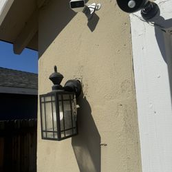 Xfinity  Cameras N Door Camera 