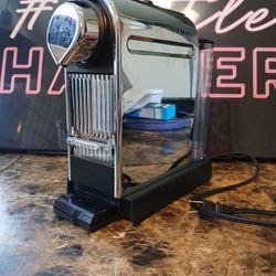 
Nespresso Citiz C111 Chrome Espresso Machine Capsule Coffee Maker 1260W 120V Com

The Nespresso Citiz C111 Chrome Espresso Machine is a stylish and p