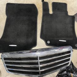 Mercedes E350 Car Mats And Front Grille OEM