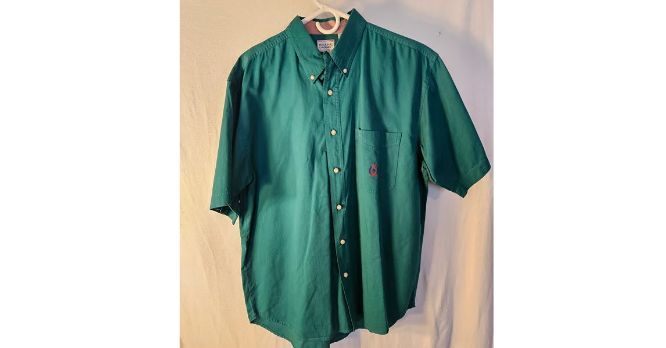 Men's Size Large Green Bugle Boy Button Shirt -- ITEM #1858