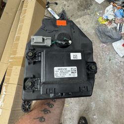 OEM Jeep Wrangler JL / Gladiator Front Speaker Boxes w/ Speakers – Left & Right Pair