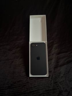 iPhone 16e