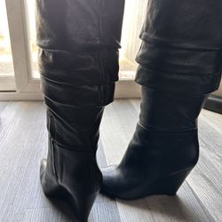 Nine West black boots Size 8