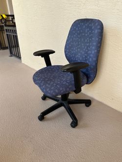 Chair, swivel and adjustable