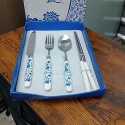 Elegant Dining Set 