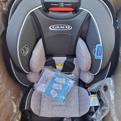 Graco Slimfit 3:1 Car Seat  NEW!