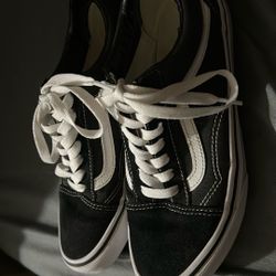 Vans Tennis Shoes