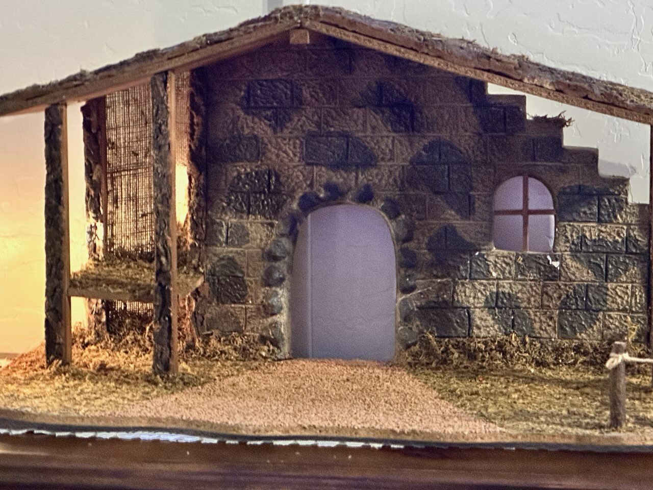 LARGE NATIVITY (no Figures) 