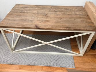 Farmhouse rustic coffee table