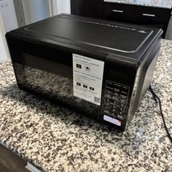 Countertop Microwave Oven 700 Watts