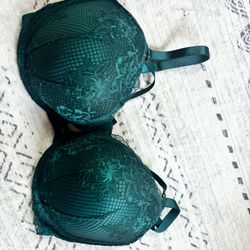 Victoria Secret Emerald Green Lace Push Up Bra