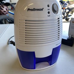 Small dehumidifier 215sq. Ft