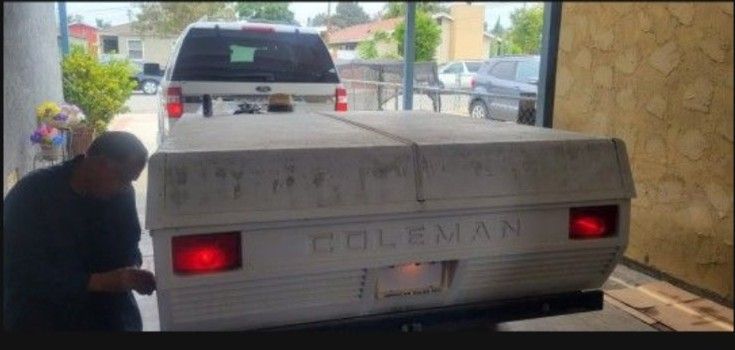 Pop Up Camper (Like New!) $3000 OBO