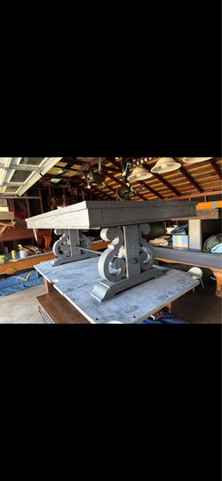 Pool Table 7ft ( free delivery & set up & new color felt of your choice )