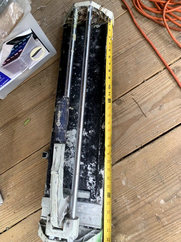 Cobalt Tile Cutter