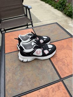 Tennis shoes for $30 I can give you a best offer to