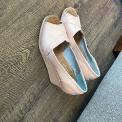 Toms Wedge Shoes