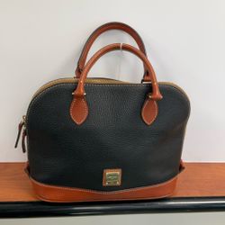 Dooney & Bourke