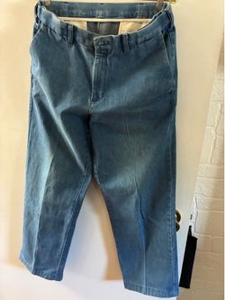 1258. Men’s Haggar Light blue denim chino pants size 34 x 29. $5.00