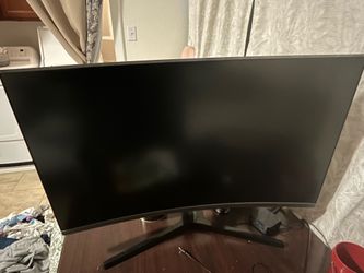 Curved Monitor