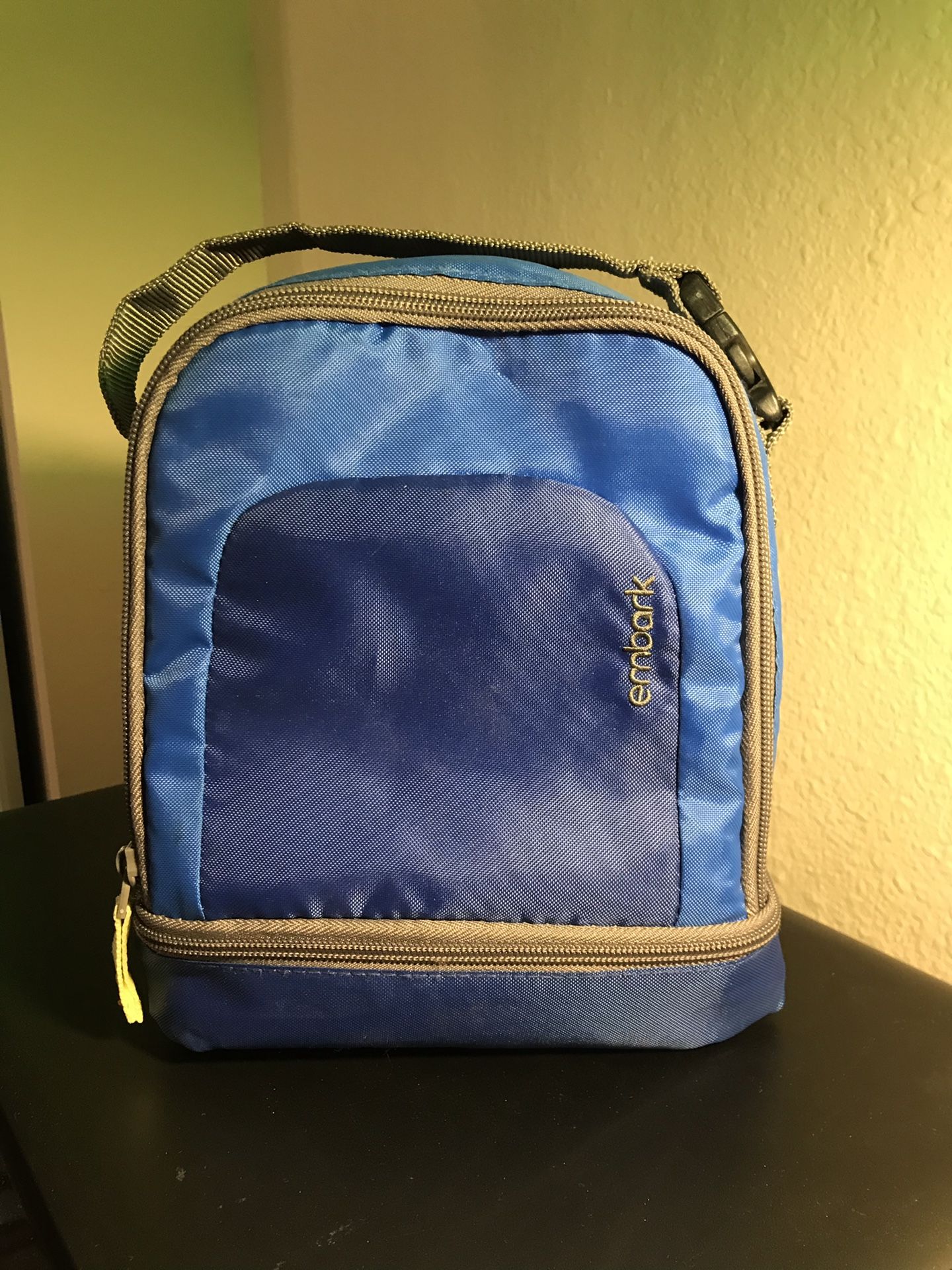 embark insulated lunch bag