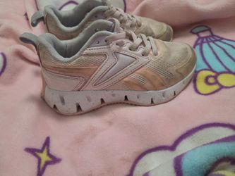 Girl shoes