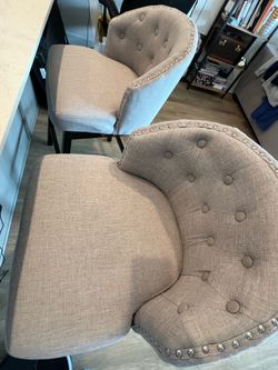 2 Barstools