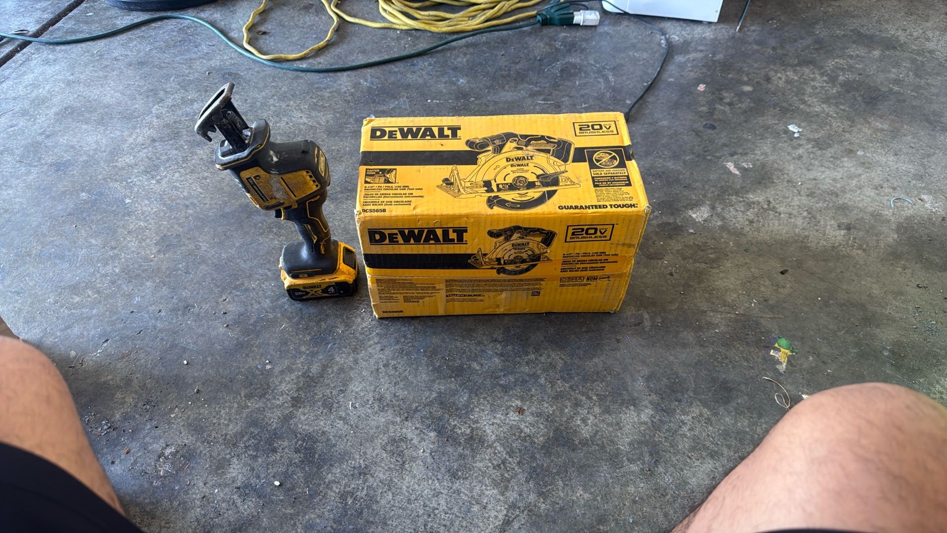 Dewalt Circular Saw And Reciprocating Saw Bundle