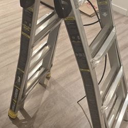 Gorilla Ladder + Python Master Lock