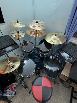 Tama imperial drum set 11 piece plus hardware Royal blue  Plus, protective traveling bags