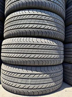 235/50R19 Continental brand tires set off 4 tires en excelente condición 80%lif
