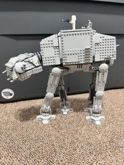 LEGO Star Wars AT-AT 75288 + Extra Minifigures