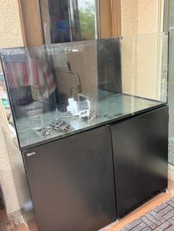 AQUARIUM Red Sea REEFER XL 425 System  112 gallons