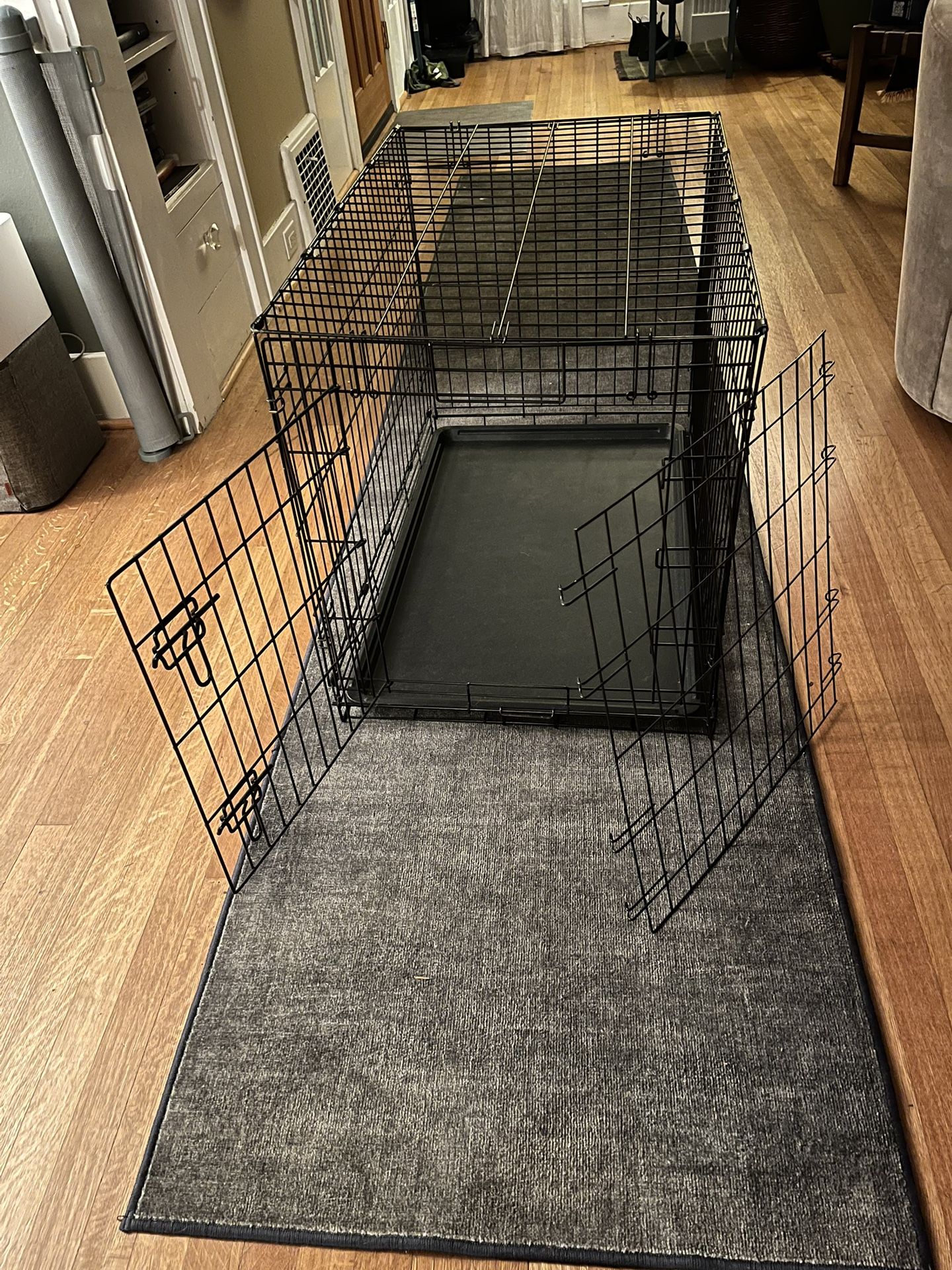 2 Dogs Crates For Sale