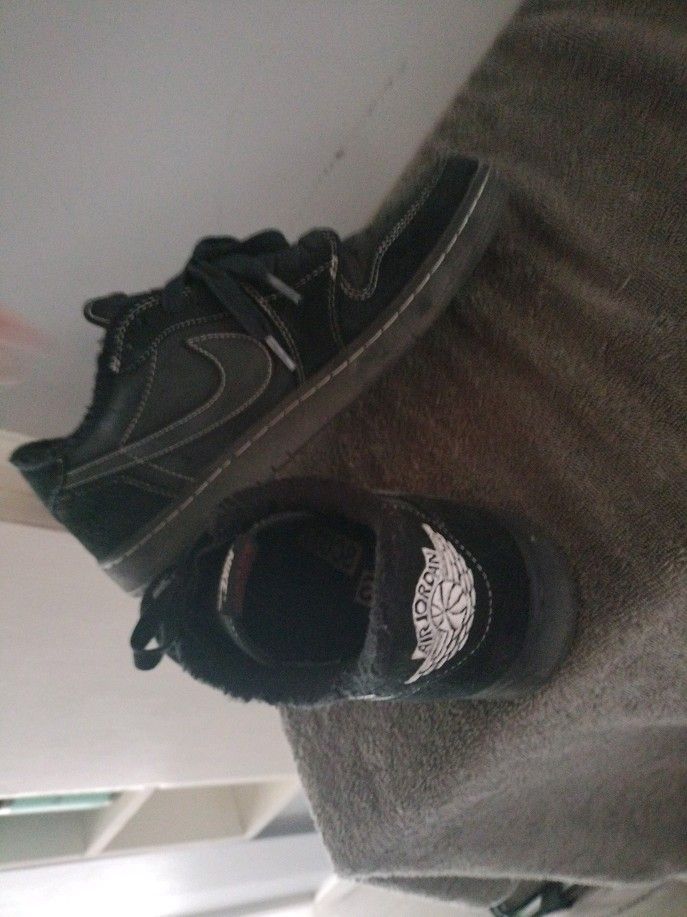 Travis Scott Air Jordan Nikes