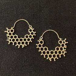 Honeycomb Molecule Earrings 