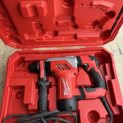 Milwaukee 1-1/8" SDS Plus Corded Rotary Hammer Kit (5268-21) 