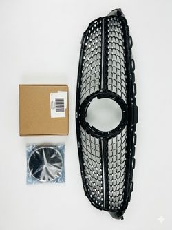Mercedes W205 C-Class Diamond Grille & Glass Mirror Star Emblem Kit (2015-2021)