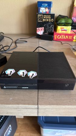 Microsoft Xbox One 500GB Console + Power Supply