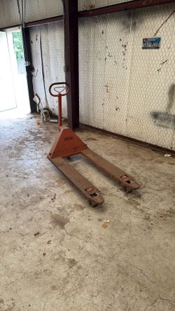 Pallet Jack 5500 lbs Capacity