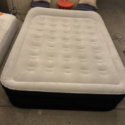 King Koil Queen Size Air Mattress