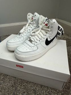 Nike Supreme Dunks