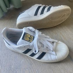 Addis Superstar. Men Size 9