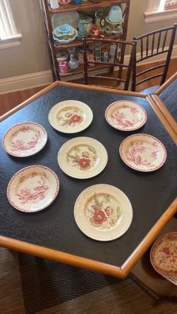 2 Sets of Vintage Plates - Porcelaine Gien & Clarice Cliff