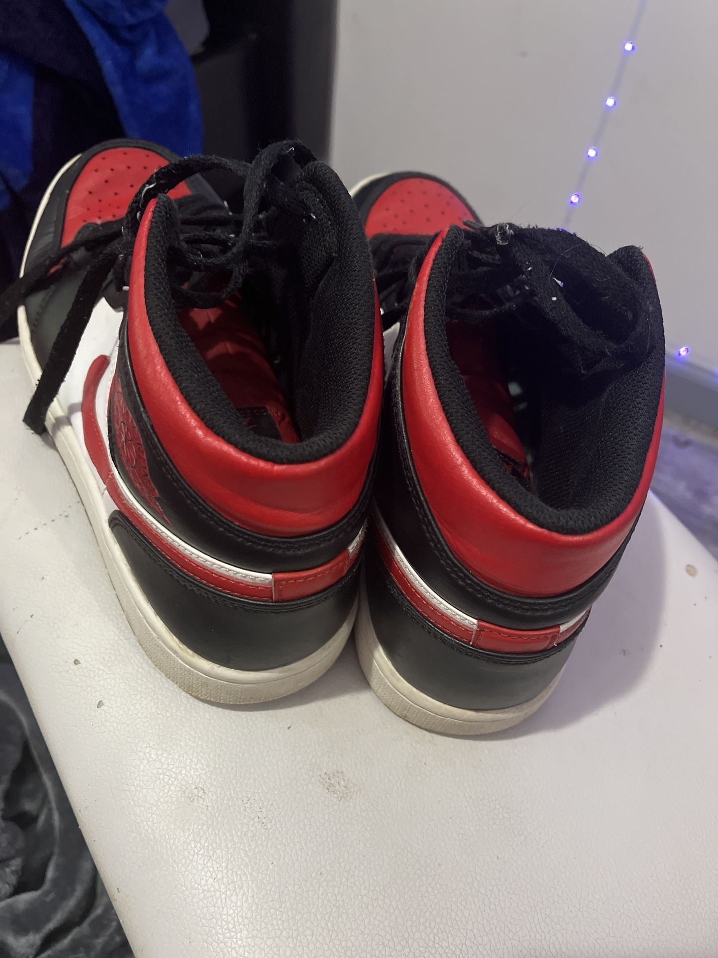 Jordan 1 Mid Size 11