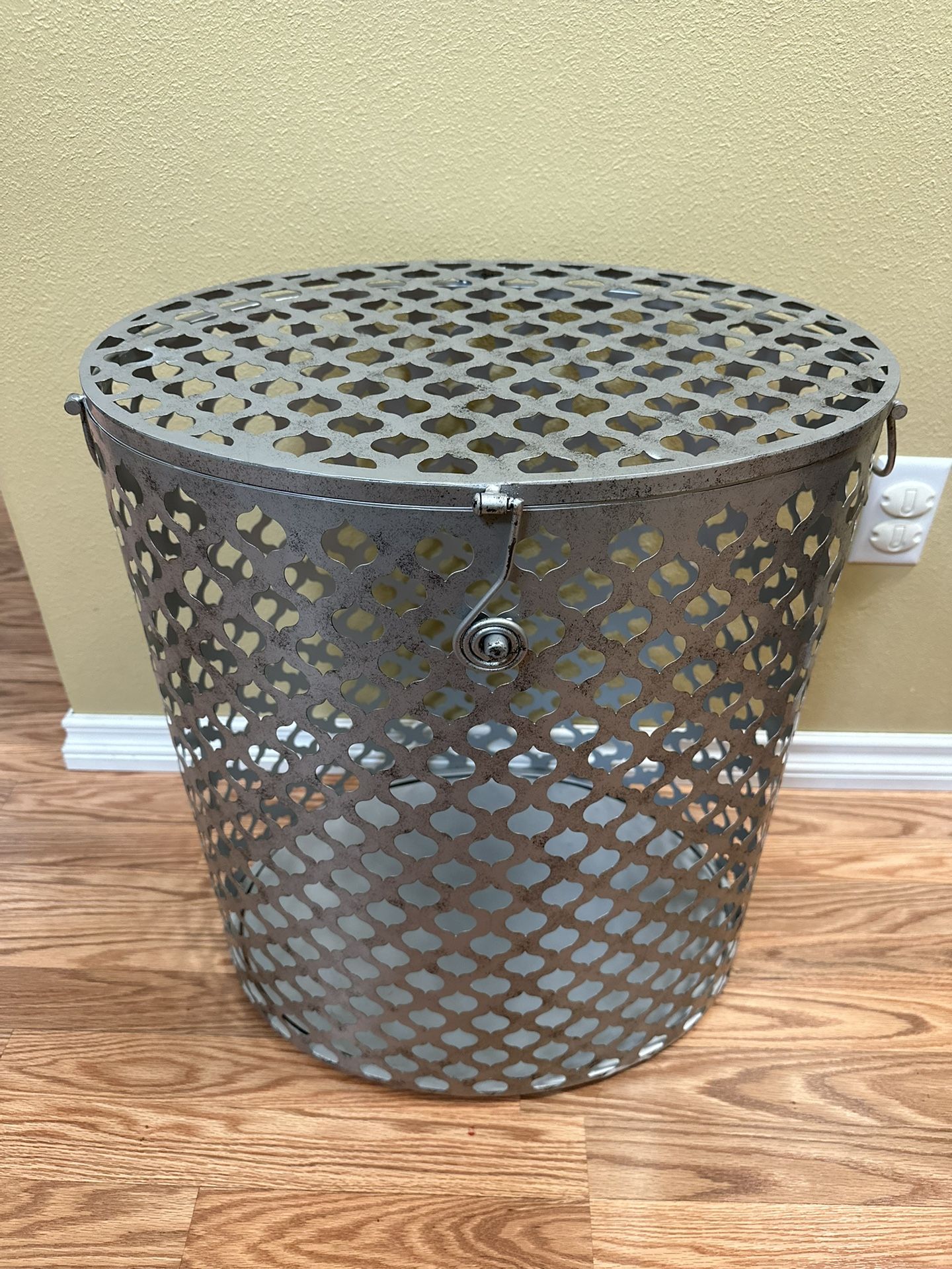 New Metal Blanket Storage End Table Decor Laundry Hamper